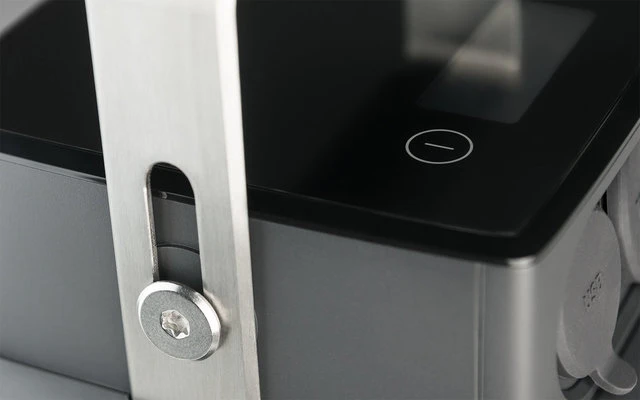 Dometic PLB40 Tragbare Lithiumbatterie 40 Ah 4 Dometic PLB40 Tragbare Lithiumbatterie 40 Ah – Bild 4